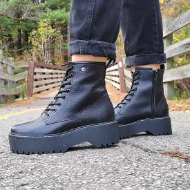 BLACK-BOOTS COMBAT SOLE PLATFORM