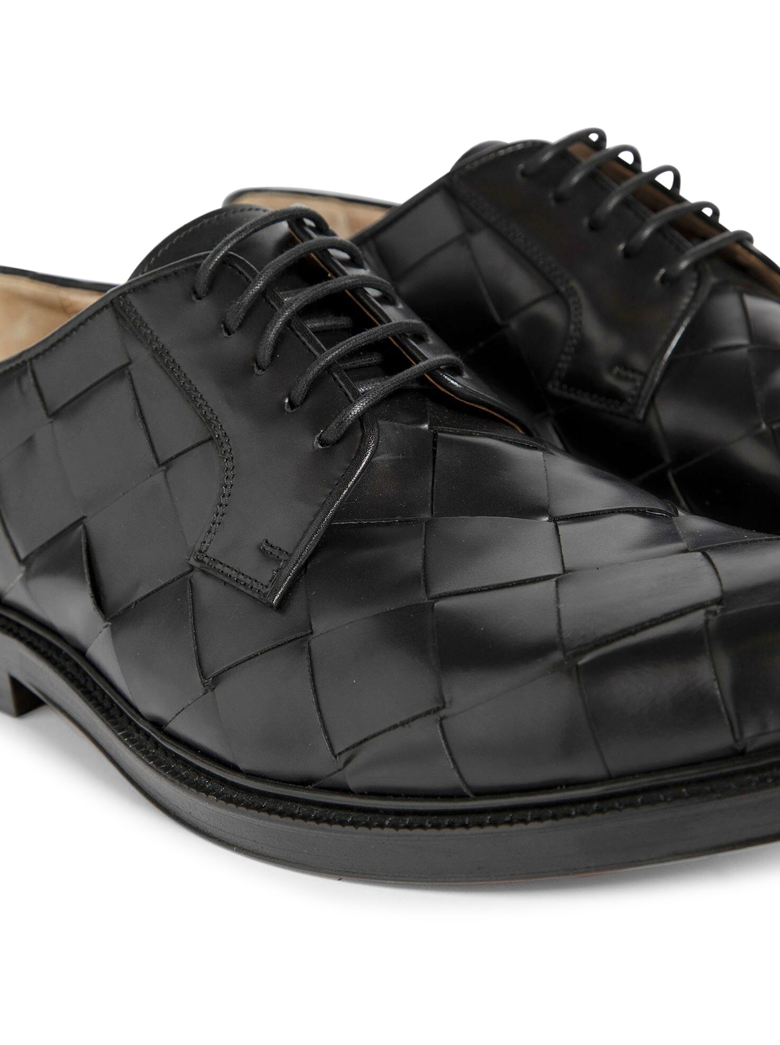 Bottega veneta men`s black woven leather lace-up shoes in classic calfskin