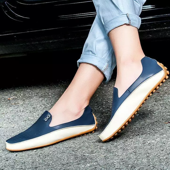 Men's Leather Shoes Casual Peas Loafers Summer Soft Breathable Anti-slip Driving Shoes Flats Sandals Hiking Walking