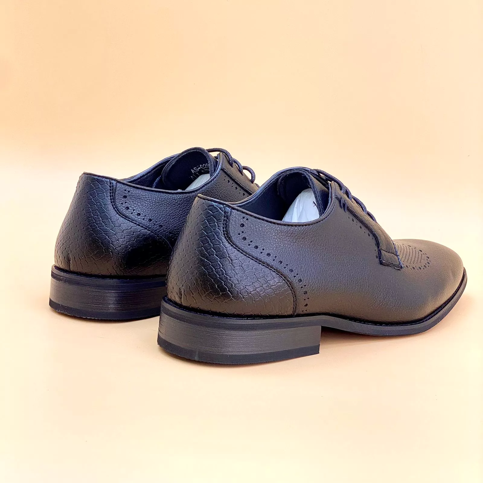 NEW ,  MEN SHOES  M919, MADE IN CHINA