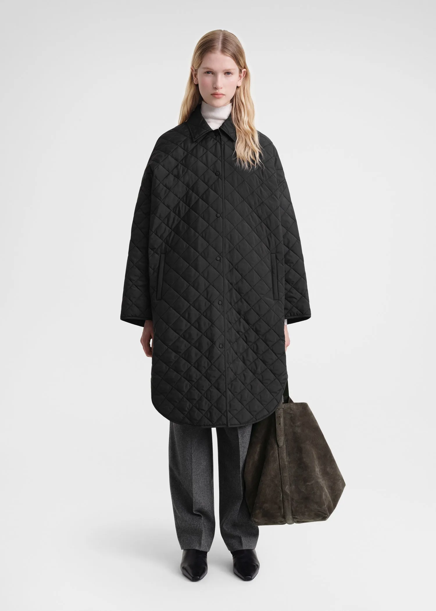 Quilted cocoon coat black