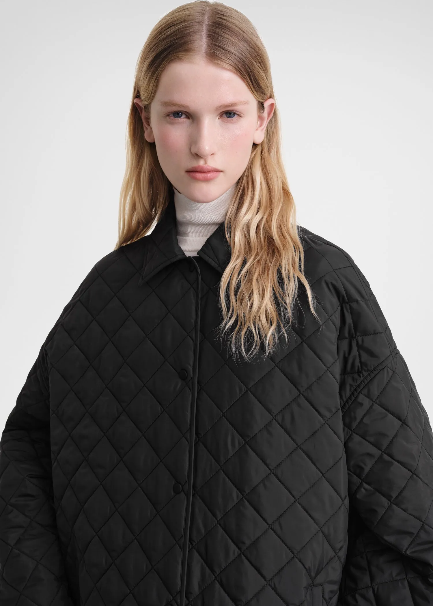 Quilted cocoon coat black