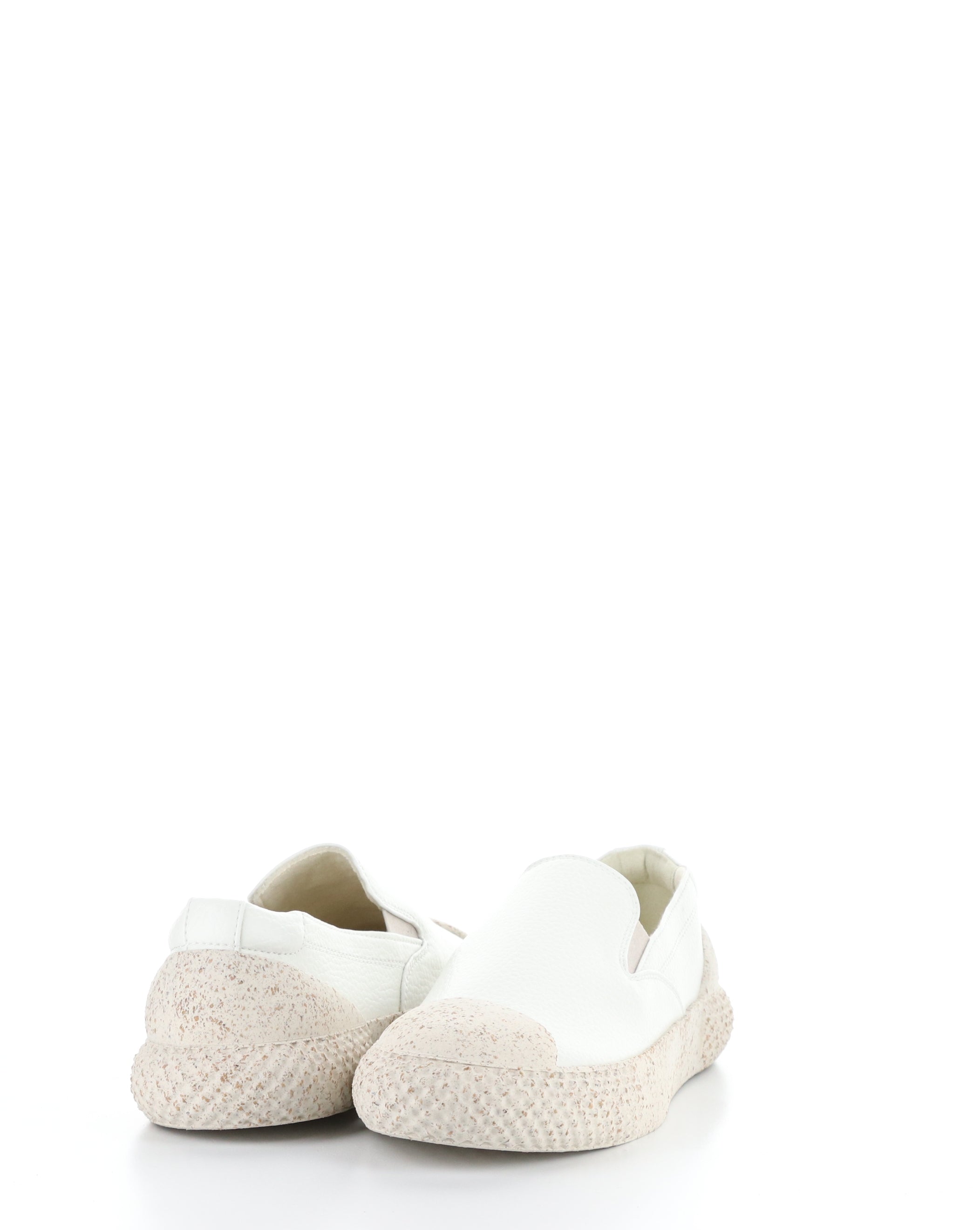 TURF212ASP 005 WHITE Round Toe Shoes