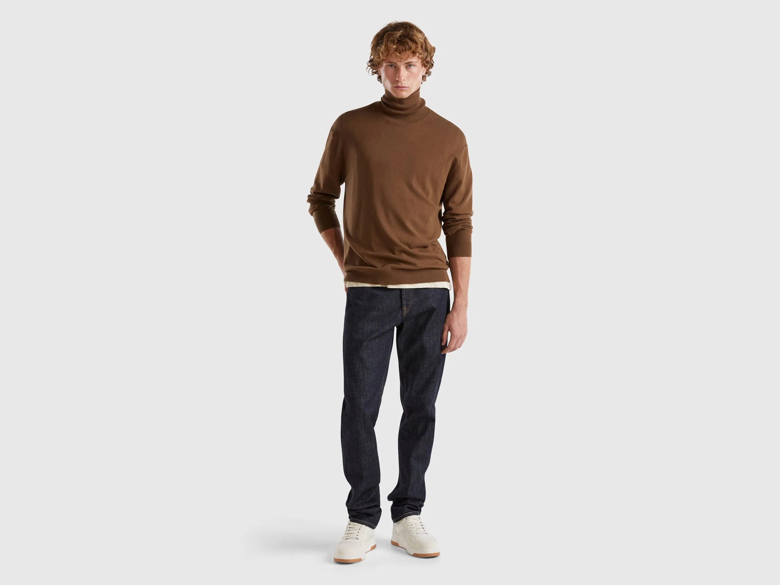 Turtleneck in lightweight cotton blend - Brown | Benetton