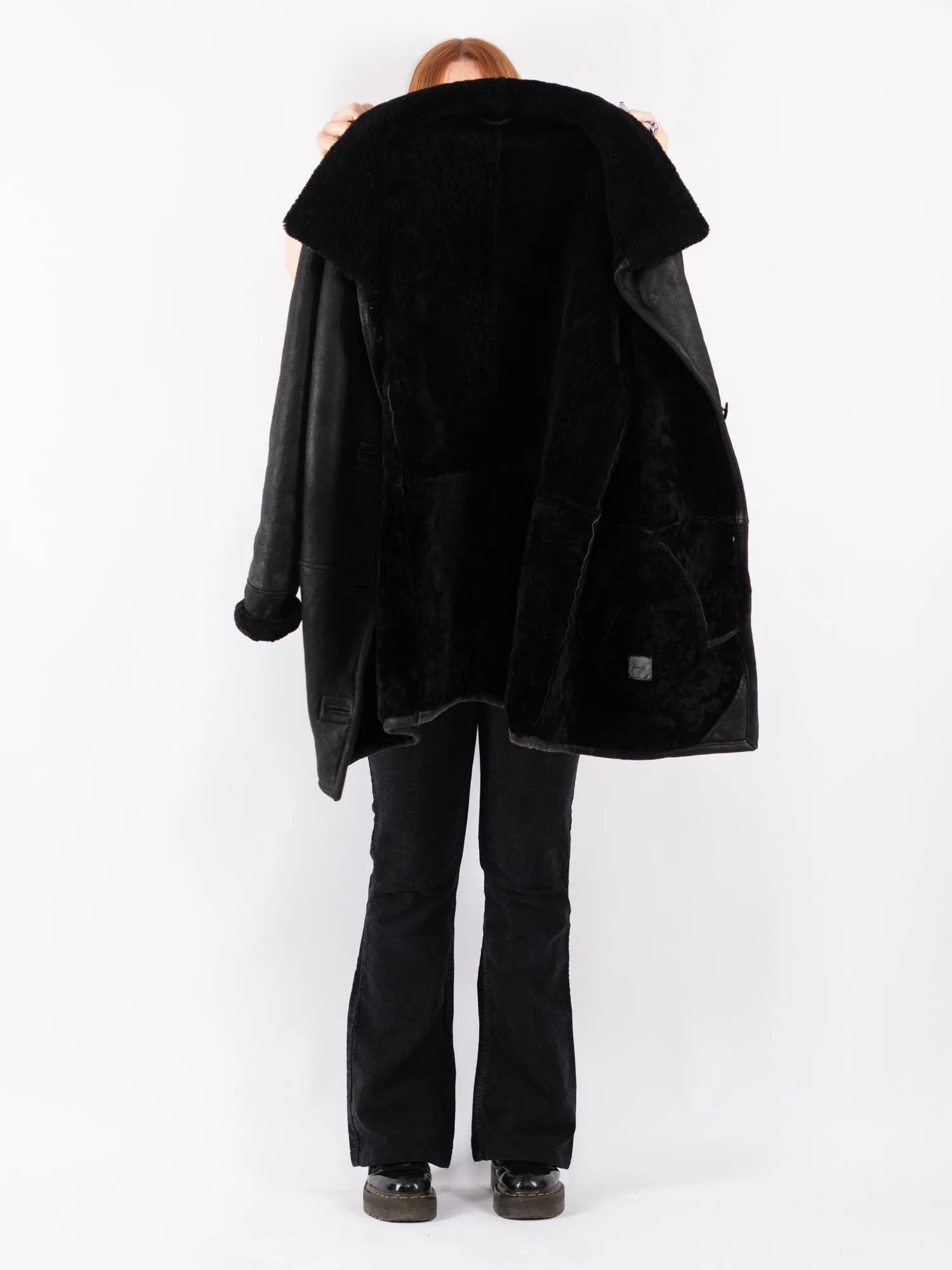 Vintage 90's Women Sheepskin Coat in Black