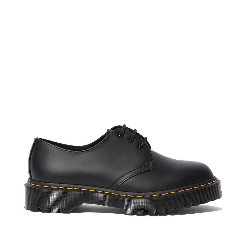 Women’s Leather Shoes for All Seasons, Black Low-Top 